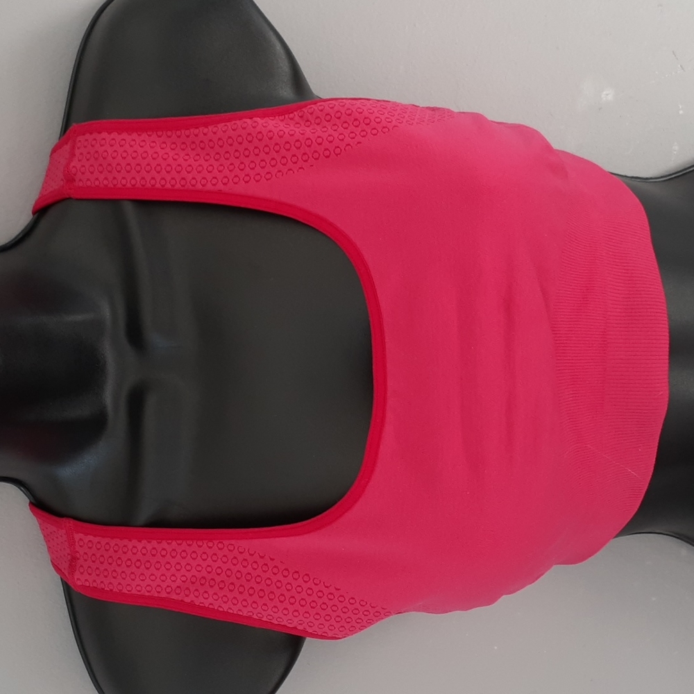 Running Room Sports Bra Size L Pink